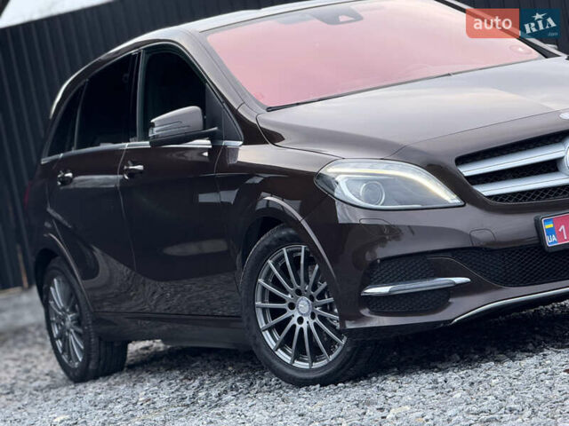 Коричневый Мерседес Б-класс, объемом двигателя 0 л и пробегом 99 тыс. км за 10450 $, фото 10 на Automoto.ua