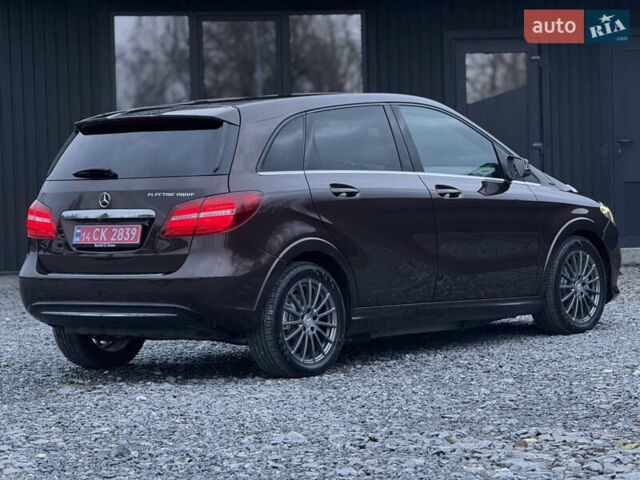 Коричневый Мерседес Б-класс, объемом двигателя 0 л и пробегом 99 тыс. км за 10450 $, фото 19 на Automoto.ua