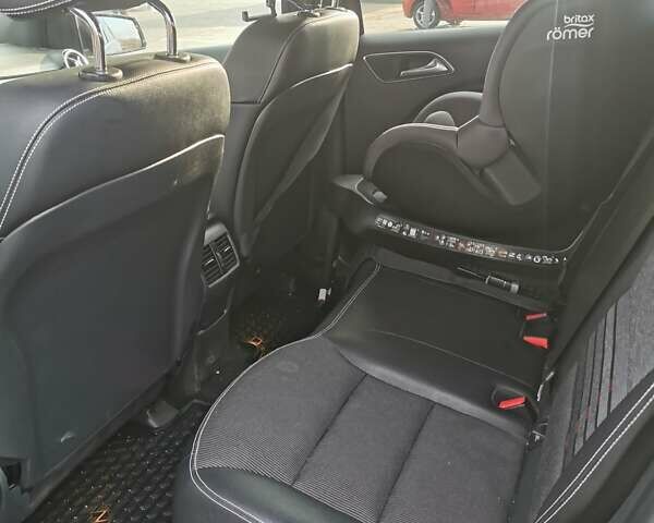 Коричневый Мерседес Б-класс, объемом двигателя 0 л и пробегом 96 тыс. км за 10200 $, фото 7 на Automoto.ua