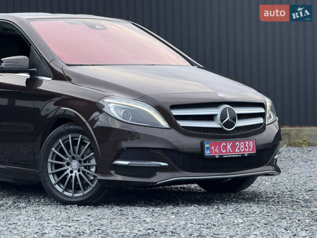 Коричневый Мерседес Б-класс, объемом двигателя 0 л и пробегом 99 тыс. км за 10450 $, фото 14 на Automoto.ua