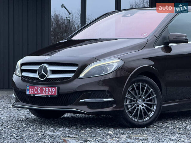 Коричневый Мерседес Б-класс, объемом двигателя 0 л и пробегом 99 тыс. км за 10450 $, фото 16 на Automoto.ua