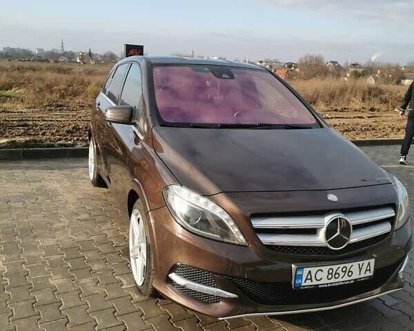 Коричневый Мерседес Б-класс, объемом двигателя 0 л и пробегом 96 тыс. км за 10200 $, фото 4 на Automoto.ua