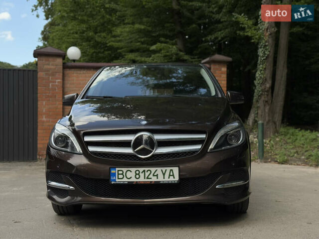Коричневый Мерседес Б-класс, объемом двигателя 0 л и пробегом 115 тыс. км за 12100 $, фото 1 на Automoto.ua
