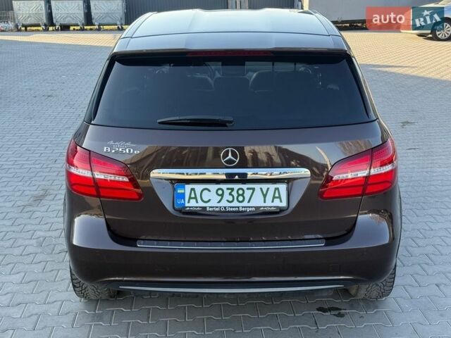 Коричневий Мерседес Б-клас, об'ємом двигуна 0 л та пробігом 100 тис. км за 11600 $, фото 21 на Automoto.ua