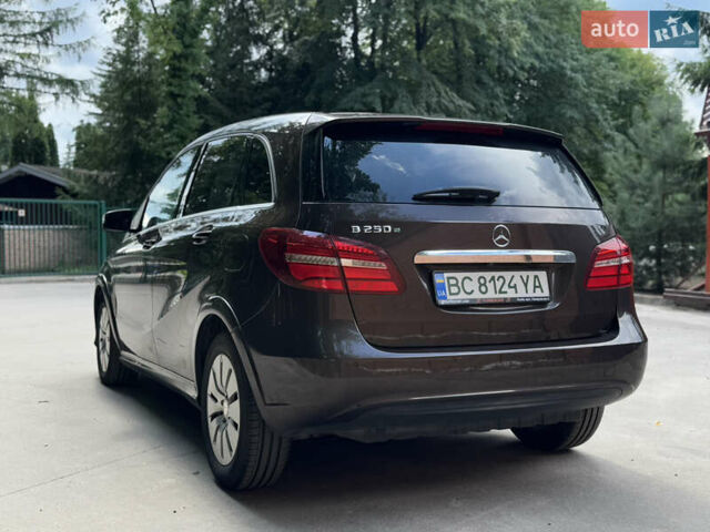 Коричневый Мерседес Б-класс, объемом двигателя 0 л и пробегом 115 тыс. км за 12100 $, фото 17 на Automoto.ua