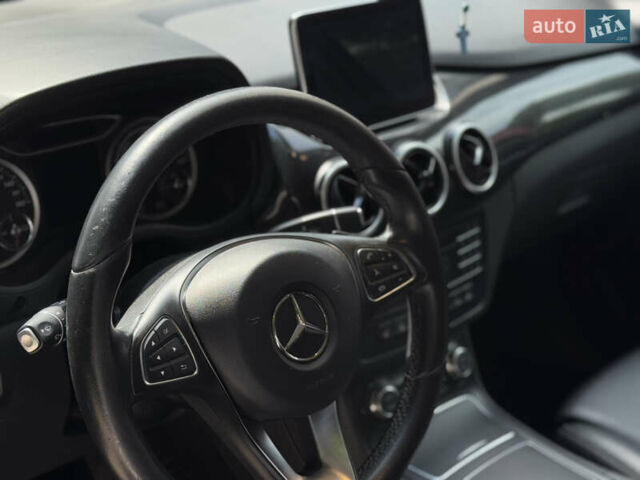 Коричневый Мерседес Б-класс, объемом двигателя 0 л и пробегом 115 тыс. км за 12100 $, фото 8 на Automoto.ua