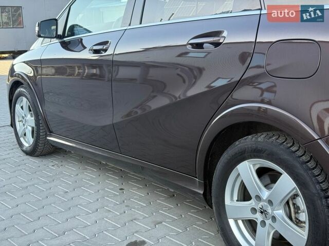 Коричневий Мерседес Б-клас, об'ємом двигуна 0 л та пробігом 100 тис. км за 11600 $, фото 16 на Automoto.ua