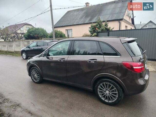 Коричневый Мерседес Б-класс, объемом двигателя 0 л и пробегом 81 тыс. км за 10300 $, фото 5 на Automoto.ua