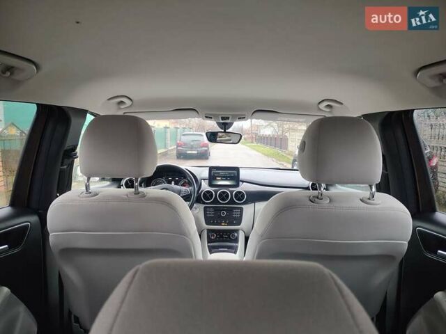 Коричневый Мерседес Б-класс, объемом двигателя 0 л и пробегом 81 тыс. км за 10300 $, фото 14 на Automoto.ua