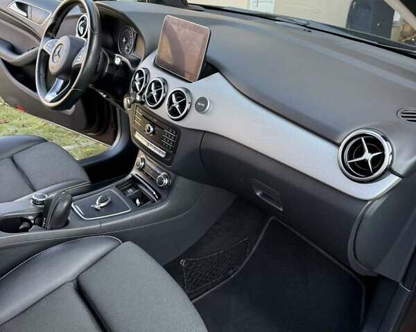 Коричневый Мерседес Б-класс, объемом двигателя 2.2 л и пробегом 189 тыс. км за 19000 $, фото 12 на Automoto.ua