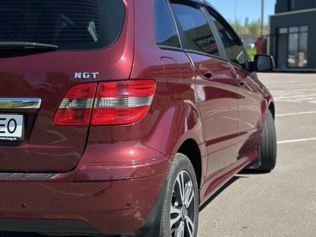 Червоний Мерседес Б-клас, об'ємом двигуна 2 л та пробігом 186 тис. км за 7400 $, фото 8 на Automoto.ua