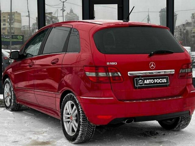 Червоний Мерседес Б-клас, об'ємом двигуна 0 л та пробігом 109 тис. км за 7490 $, фото 4 на Automoto.ua