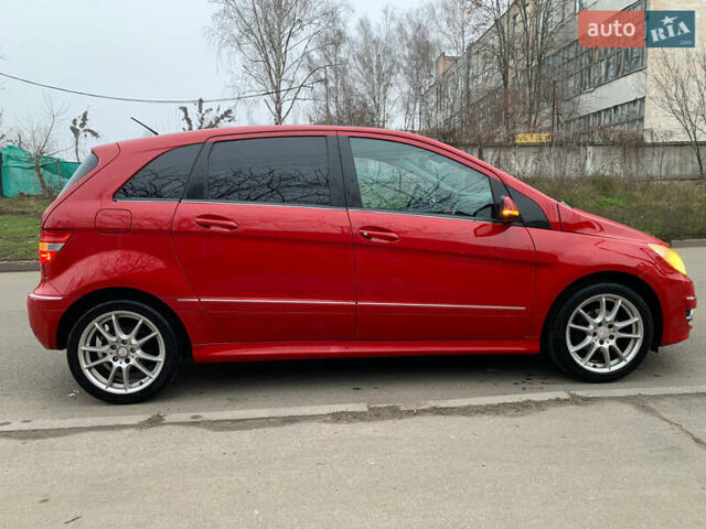 Красный Мерседес Б-класс, объемом двигателя 1.7 л и пробегом 79 тыс. км за 8000 $, фото 14 на Automoto.ua