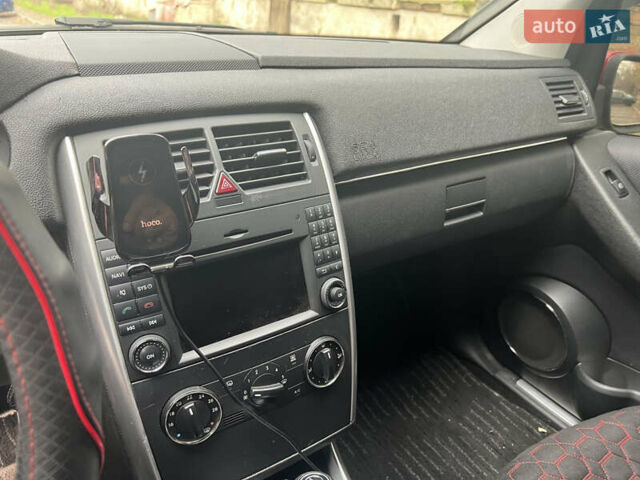 Червоний Мерседес Б-клас, об'ємом двигуна 1.8 л та пробігом 82 тис. км за 9500 $, фото 18 на Automoto.ua