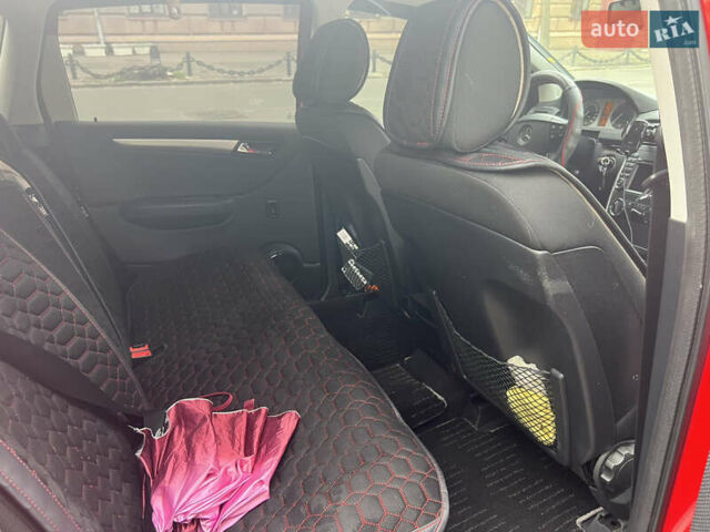 Червоний Мерседес Б-клас, об'ємом двигуна 1.8 л та пробігом 82 тис. км за 9500 $, фото 17 на Automoto.ua