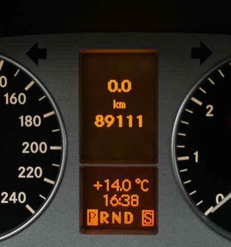 Красный Мерседес Б-класс, объемом двигателя 1.7 л и пробегом 89 тыс. км за 8000 $, фото 19 на Automoto.ua