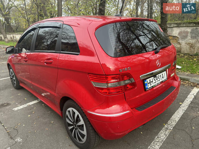 Червоний Мерседес Б-клас, об'ємом двигуна 1.8 л та пробігом 82 тис. км за 9500 $, фото 3 на Automoto.ua