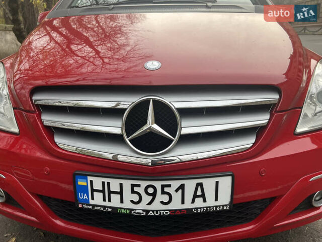 Червоний Мерседес Б-клас, об'ємом двигуна 1.8 л та пробігом 82 тис. км за 9500 $, фото 6 на Automoto.ua