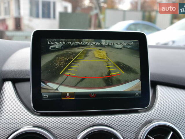 Красный Мерседес Б-класс, объемом двигателя 0 л и пробегом 122 тыс. км за 9999 $, фото 27 на Automoto.ua