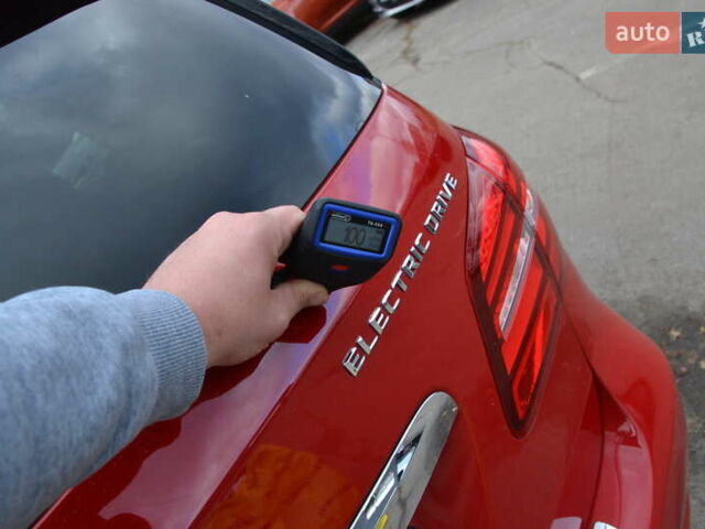 Красный Мерседес Б-класс, объемом двигателя 0 л и пробегом 122 тыс. км за 9999 $, фото 36 на Automoto.ua