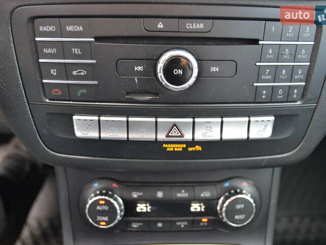 Красный Мерседес Б-класс, объемом двигателя 0 л и пробегом 122 тыс. км за 9999 $, фото 28 на Automoto.ua