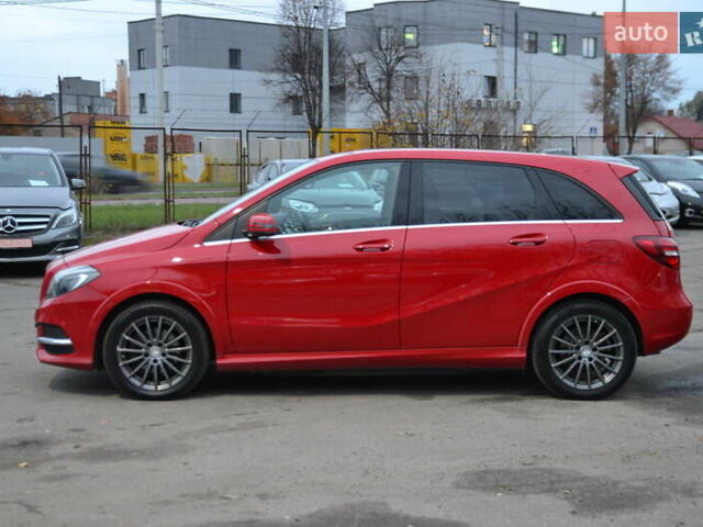 Красный Мерседес Б-класс, объемом двигателя 0 л и пробегом 122 тыс. км за 9999 $, фото 10 на Automoto.ua