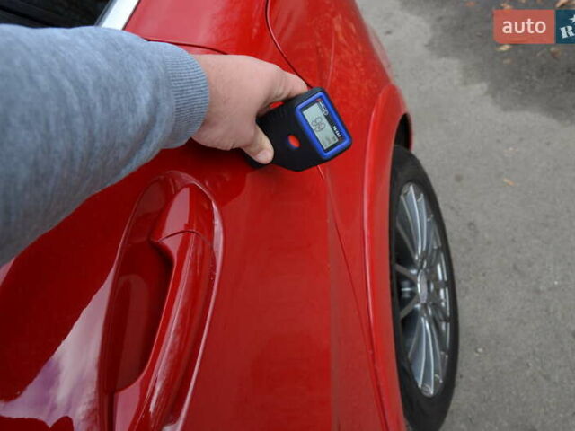 Красный Мерседес Б-класс, объемом двигателя 0 л и пробегом 122 тыс. км за 9999 $, фото 34 на Automoto.ua