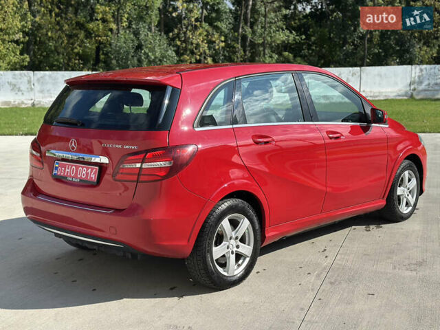 Мерседес Б-клас 2015 у Луцьку на Automoto.ua Червоний Мерседес Б-клас, об'ємом двигуна 0 л та пробігом 102 тис. км за 9600 $, фото 4 на Automoto.ua