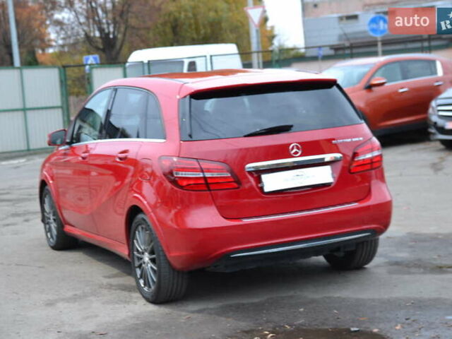 Красный Мерседес Б-класс, объемом двигателя 0 л и пробегом 122 тыс. км за 9999 $, фото 8 на Automoto.ua