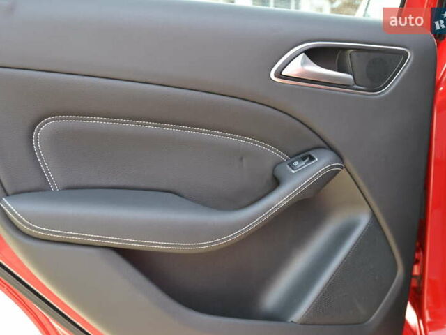 Красный Мерседес Б-класс, объемом двигателя 0 л и пробегом 122 тыс. км за 9999 $, фото 20 на Automoto.ua