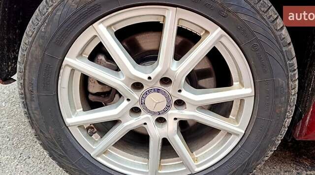 Червоний Мерседес Б-клас, об'ємом двигуна 0 л та пробігом 98 тис. км за 12000 $, фото 4 на Automoto.ua