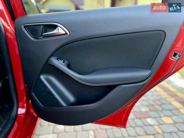 Червоний Мерседес Б-клас, об'ємом двигуна 0 л та пробігом 115 тис. км за 9500 $, фото 54 на Automoto.ua