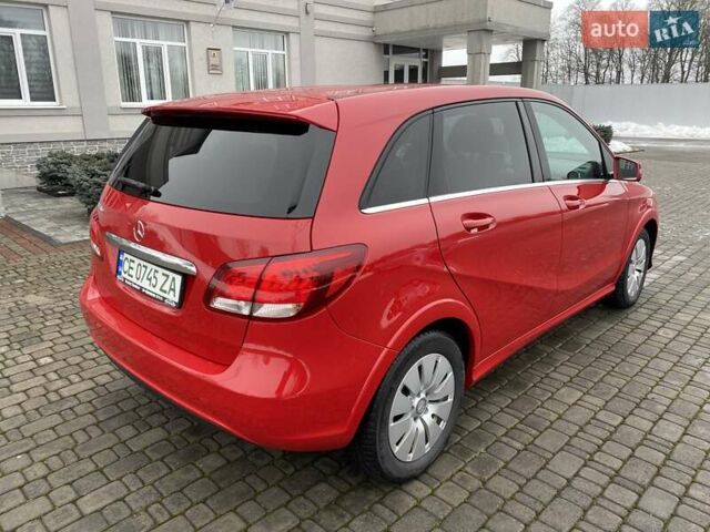 Красный Мерседес Б-класс, объемом двигателя 0 л и пробегом 46 тыс. км за 10500 $, фото 6 на Automoto.ua