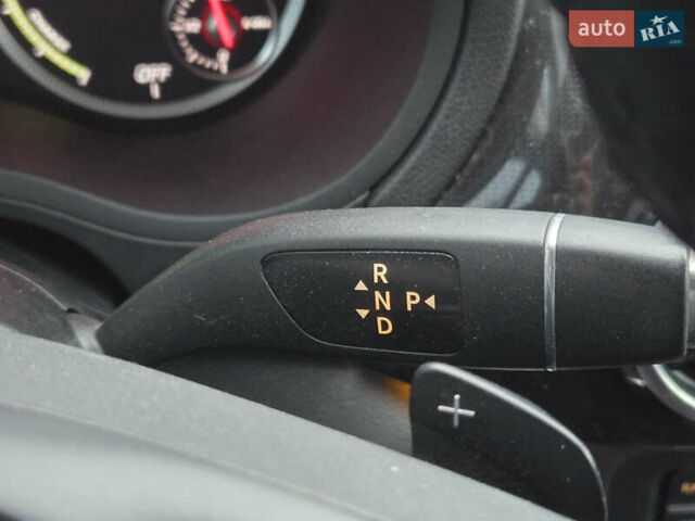 Червоний Мерседес Б-клас, об'ємом двигуна 0 л та пробігом 100 тис. км за 11900 $, фото 26 на Automoto.ua