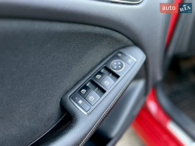 Червоний Мерседес Б-клас, об'ємом двигуна 0 л та пробігом 115 тис. км за 9500 $, фото 29 на Automoto.ua