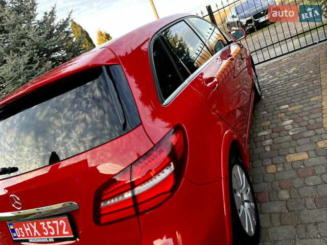 Червоний Мерседес Б-клас, об'ємом двигуна 0 л та пробігом 115 тис. км за 9500 $, фото 11 на Automoto.ua