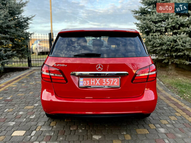 Червоний Мерседес Б-клас, об'ємом двигуна 0 л та пробігом 115 тис. км за 9500 $, фото 13 на Automoto.ua