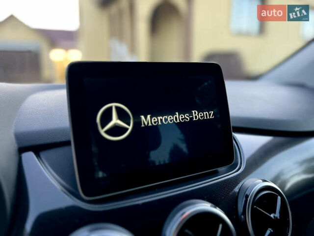 Червоний Мерседес Б-клас, об'ємом двигуна 0 л та пробігом 115 тис. км за 9500 $, фото 36 на Automoto.ua