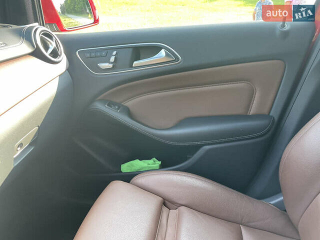 Красный Мерседес Б-класс, объемом двигателя 0 л и пробегом 91 тыс. км за 15500 $, фото 6 на Automoto.ua