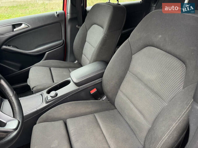 Червоний Мерседес Б-клас, об'ємом двигуна 0 л та пробігом 98 тис. км за 10500 $, фото 8 на Automoto.ua