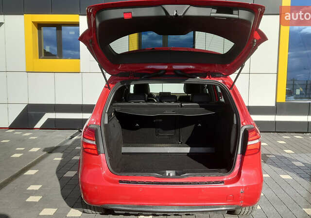 Червоний Мерседес Б-клас, об'ємом двигуна 0 л та пробігом 108 тис. км за 10800 $, фото 1 на Automoto.ua