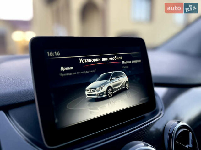 Червоний Мерседес Б-клас, об'ємом двигуна 0 л та пробігом 115 тис. км за 9500 $, фото 38 на Automoto.ua