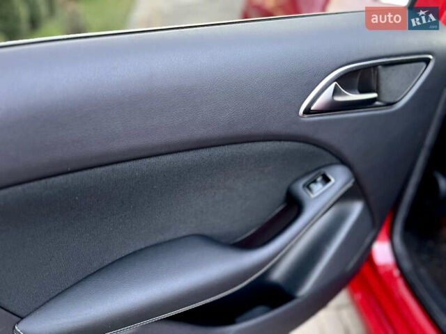 Червоний Мерседес Б-клас, об'ємом двигуна 0 л та пробігом 115 тис. км за 9500 $, фото 27 на Automoto.ua