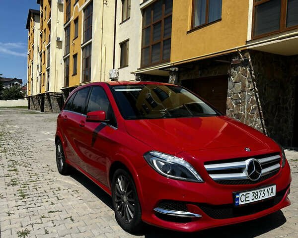 Красный Мерседес Б-класс, объемом двигателя 0 л и пробегом 69 тыс. км за 12600 $, фото 6 на Automoto.ua