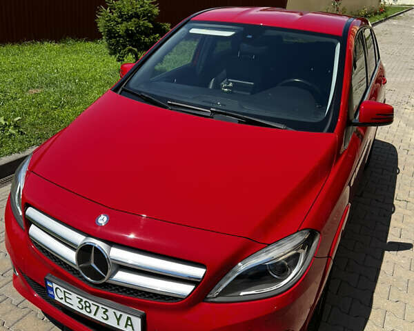 Красный Мерседес Б-класс, объемом двигателя 0 л и пробегом 69 тыс. км за 12600 $, фото 8 на Automoto.ua