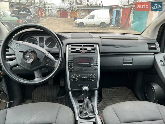 Мерседес Б-класс, объемом двигателя 1.7 л и пробегом 269 тыс. км за 1350 $, фото 8 на Automoto.ua