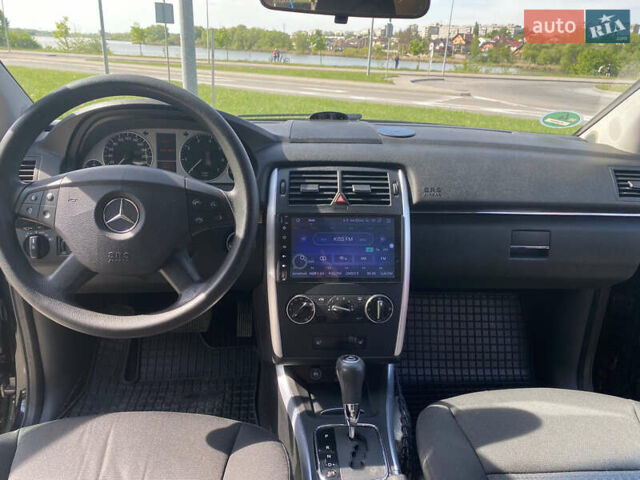 Мерседес Б-класс, объемом двигателя 1.7 л и пробегом 191 тыс. км за 7500 $, фото 11 на Automoto.ua