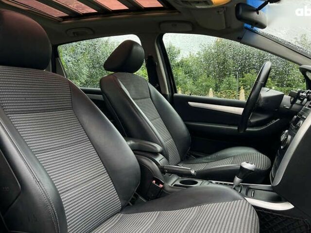 Мерседес Б-класс, объемом двигателя 2 л и пробегом 265 тыс. км за 6750 $, фото 15 на Automoto.ua