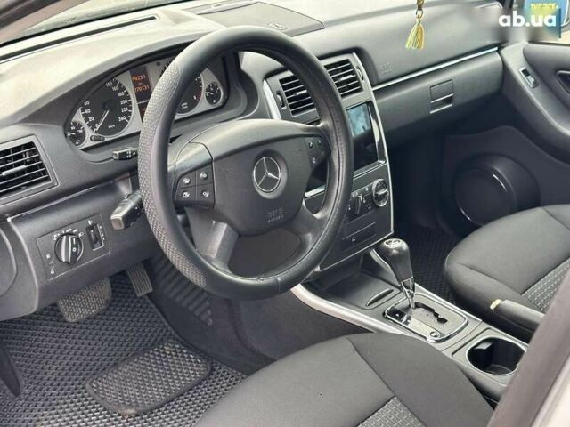 Мерседес Б-класс, объемом двигателя 2 л и пробегом 270 тыс. км за 5990 $, фото 10 на Automoto.ua