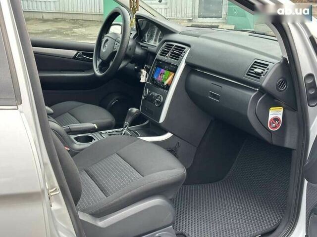 Мерседес Б-класс, объемом двигателя 2 л и пробегом 270 тыс. км за 5990 $, фото 19 на Automoto.ua